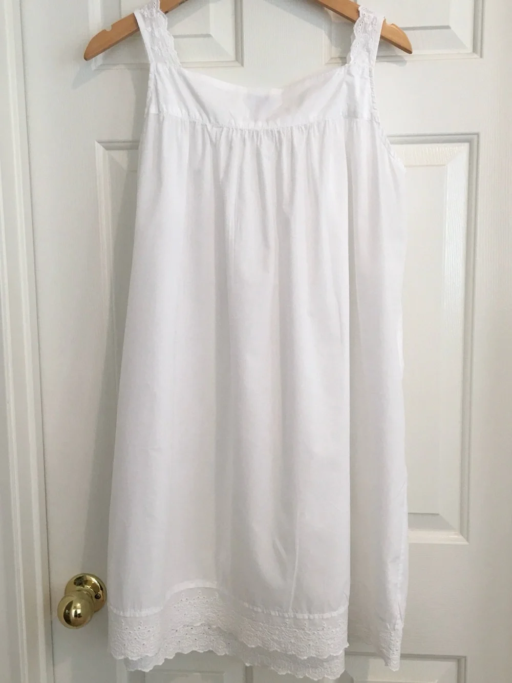 VTG Lanz of Salzburg White 100% Cotton Nightgown Sz S Eyelet Lace Cottagecore
